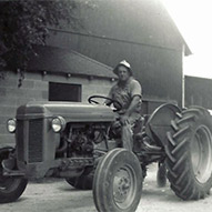 1940s-carl-rothert-Ferguson-tractor